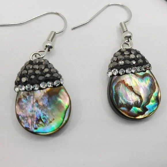 Hand Crafted Natural Shell Jewelry Set - Picture 12 of 15